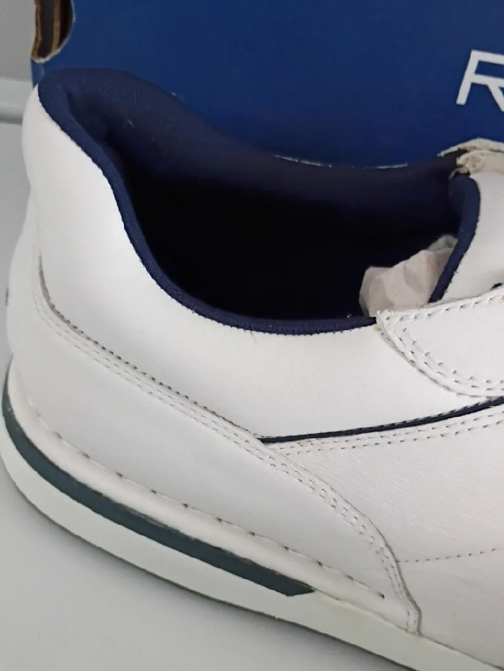 Rockport Men’s White Leather Lace-Up Sneakers